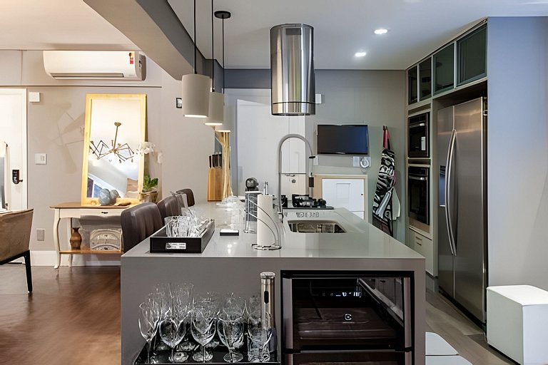 Familiar/Elegant/H Lobo:OscarFreire/Jacuzzi 4o anu