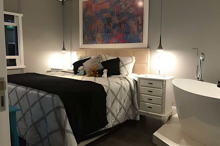 Familiar/Elegant/H Lobo:OscarFreire/Jacuzzi 4o anu