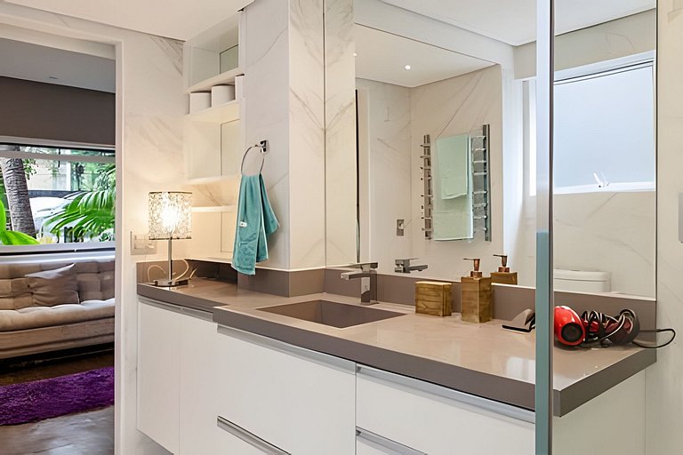 Familiar/Elegant/H Lobo:OscarFreire/Jacuzzi 4o anu