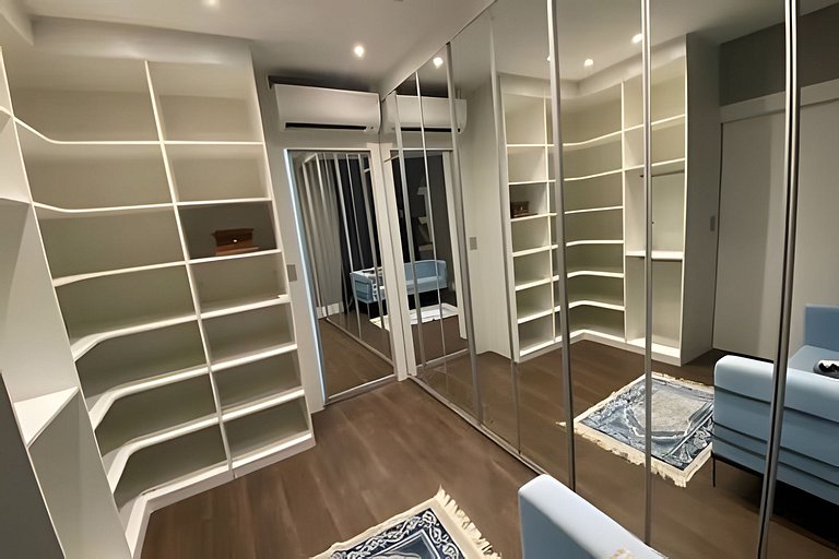 Familiar/Elegant/H Lobo:OscarFreire/Jacuzzi 4o anu