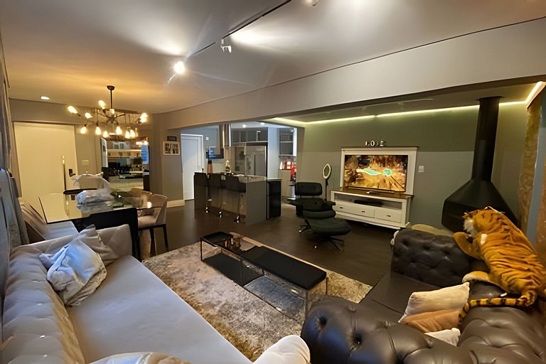 Familiar/Elegant/H Lobo:OscarFreire/Jacuzzi 4o anu