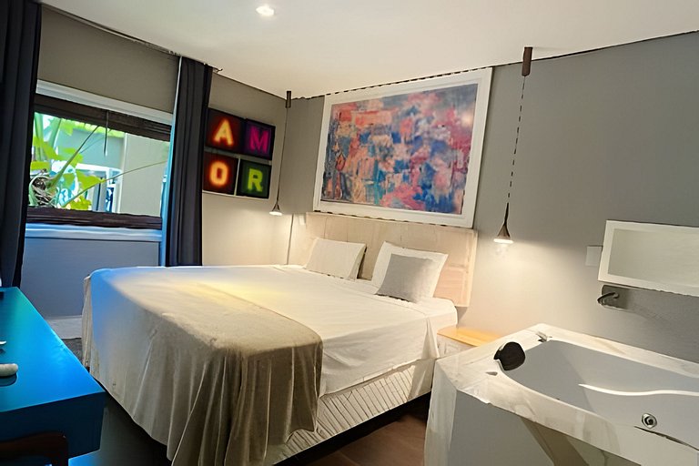 Familiar/Elegant/H Lobo:OscarFreire/Jacuzzi 4o anu