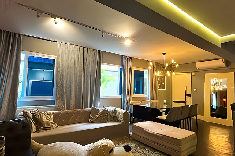 Familiar/Elegant/H Lobo:OscarFreire/Jacuzzi 4o anu