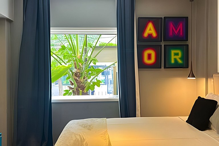 Familiar/Elegant/H Lobo:OscarFreire/Jacuzzi 4o anu